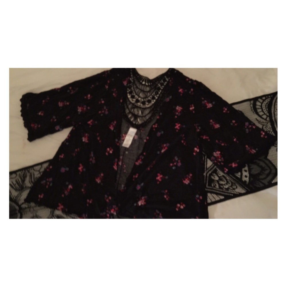 🌸 floral cardigan (?) 🌸